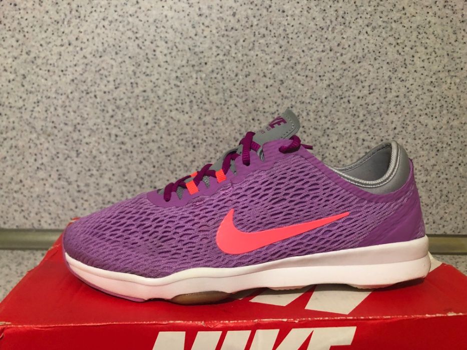 ОРИГИНАЛНИ *** Nike Air Zoom Fir / Purple & white