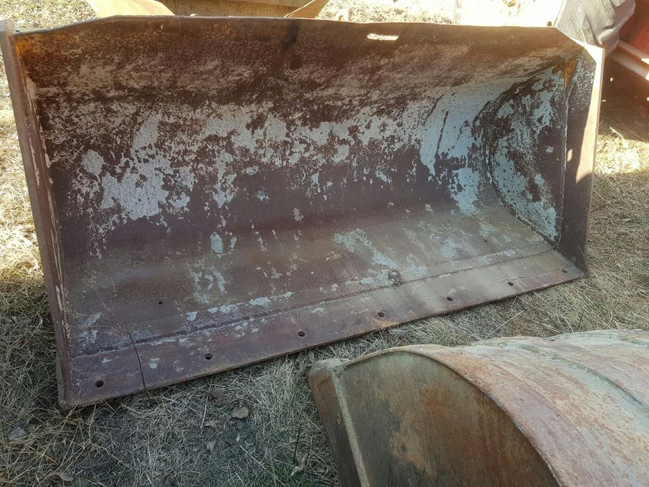 2 cupe(bena) excavator taluzat