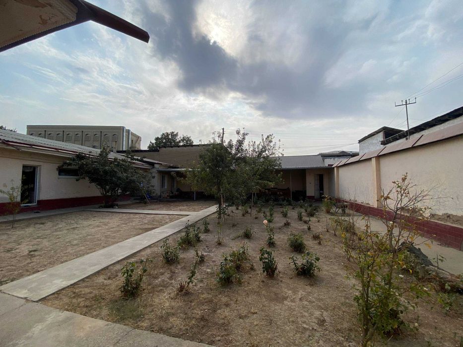 Уй сотилади 5 сотих, махалла Хазрати имом