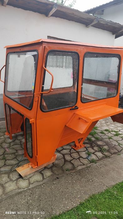Vând Cabina tractor U650