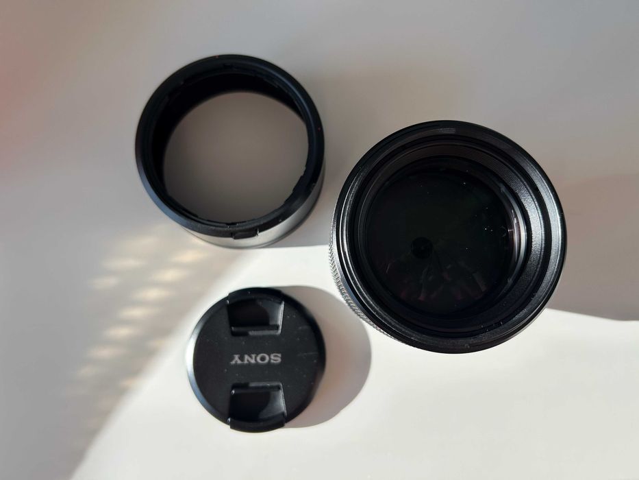 Sony 85mm F1.4 cu toate accesoriile
