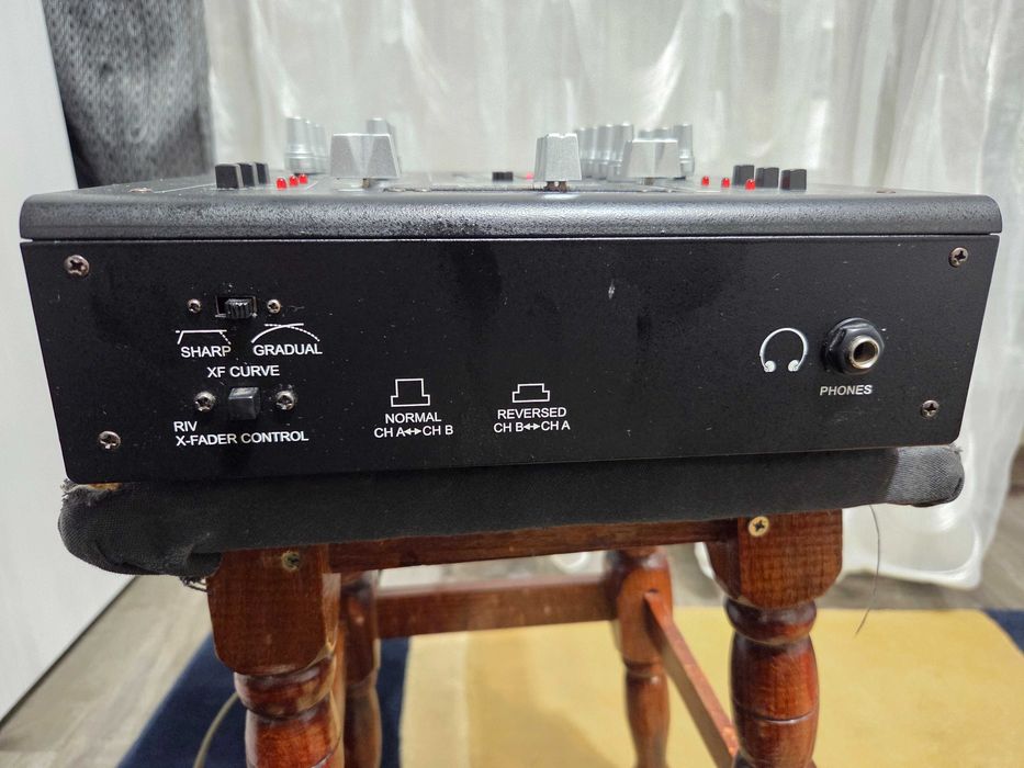 Mixer Audio MC Crypt DJ-60 Preamplificator Audio Pentru Statie