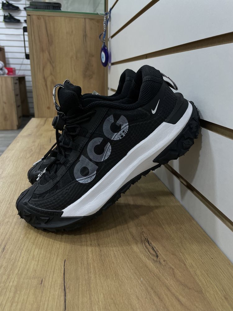 Nike ACG Mountain Fly Low Gore-Tex Black White