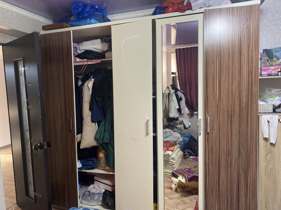 Шкаф продам срочно