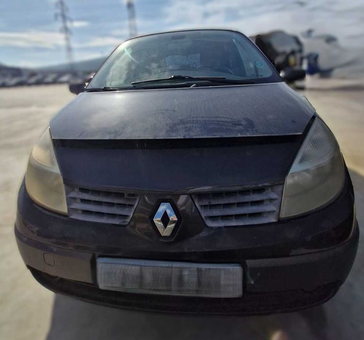 Dezmembrez Renault Scenic 1.9D F9Q 2005
