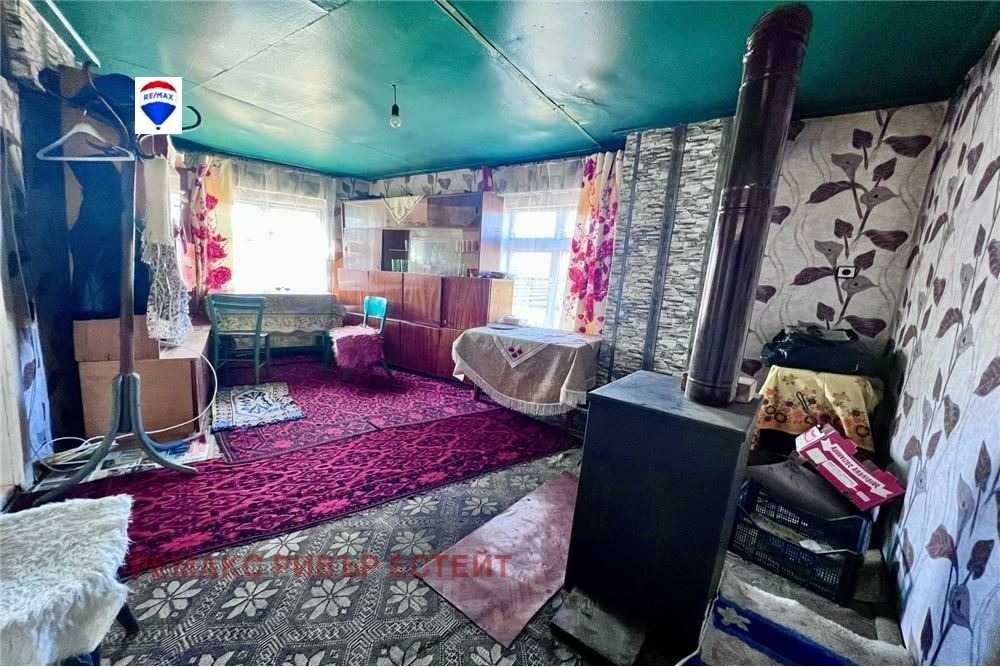 Селска къща за продажба с. Кошов