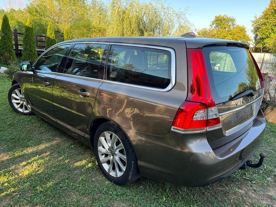 Volvo v70, diesel 1,6 , an 2014