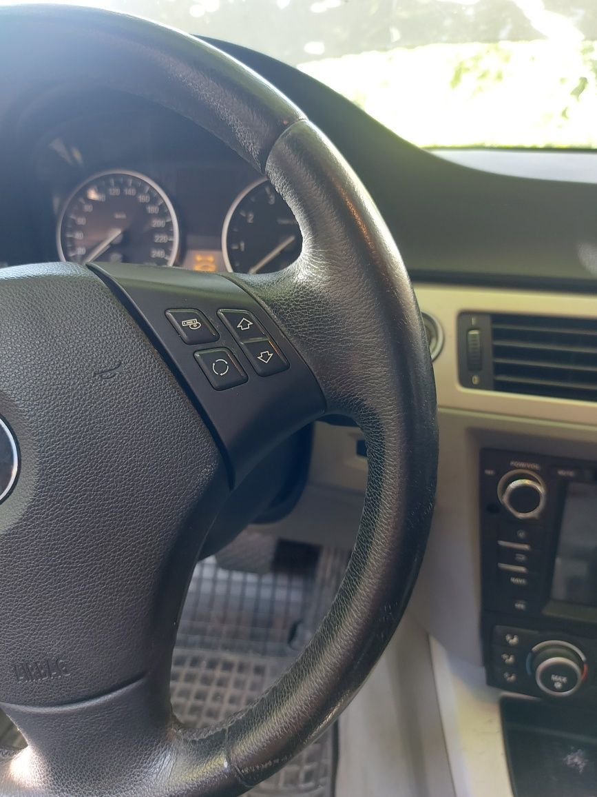 Волан БМВ Е90  E91/ BMW E90 E91
