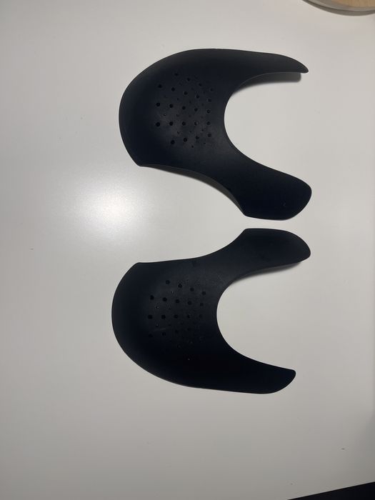 Shield de pe pantofii