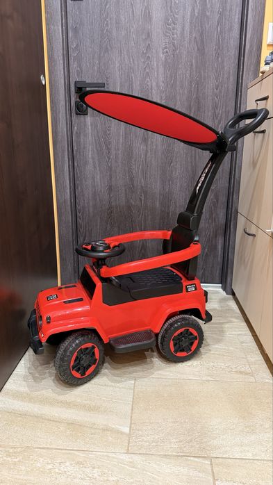 Кола за бутане с дръжка Moni