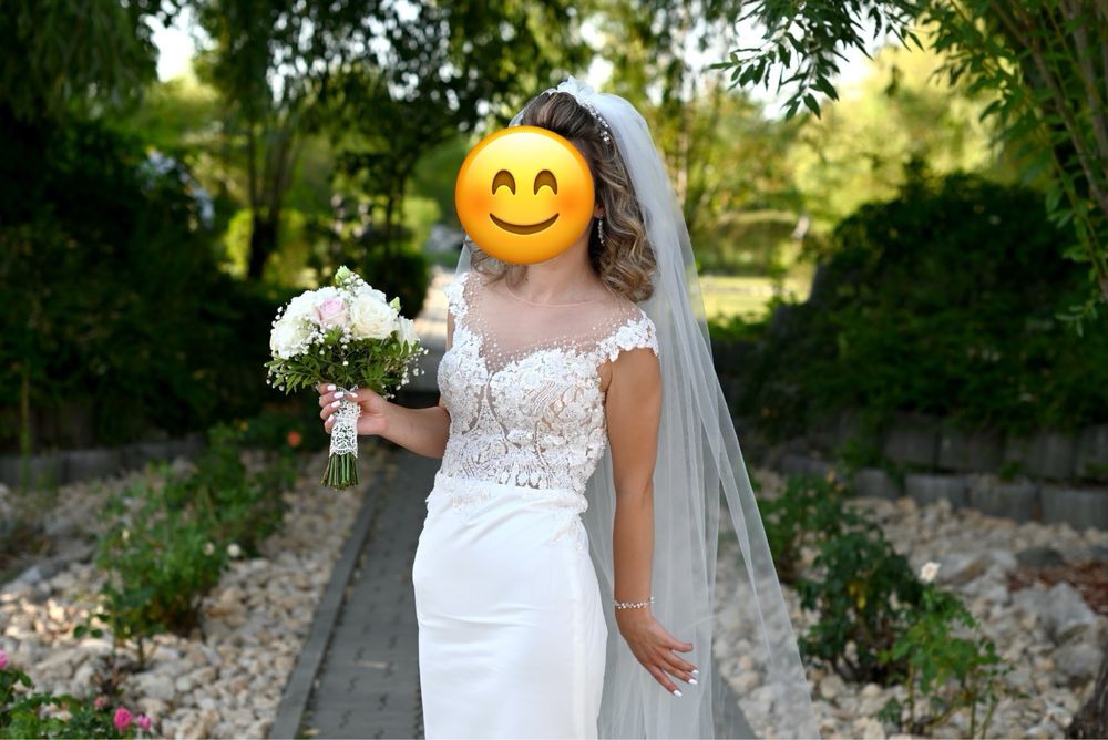 Vand Rochie mireasa pe comanda