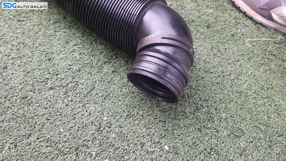 Furtun Conducta Racord Tub Tubulatura Admisie Aer Turbo Turbina Turbosuflanta Skoda Rapid 1.6 TDI 2012 - 2022 Cod 6C0129684 [C1580]
