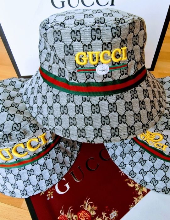 Palarii unisex logo brodat,marime universala, saculet, etichetă