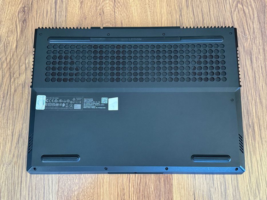 15.6' 2.5K 165Hz Ryzen 7 5800H Lenovo Legion 5 Nvidia RTX 3060 6GB
