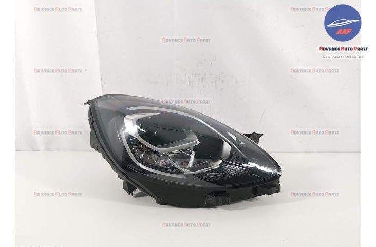 Десен фар / Far Desen оригинален Led и Халоген Ford Пума / Ford Puma [