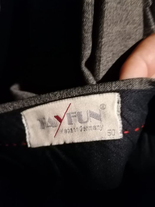 Vând Costume Barbatesti