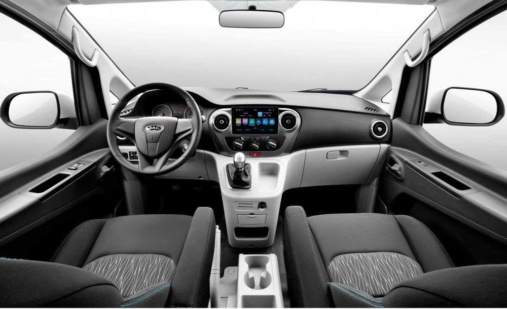 JAC M3 Luxe Avtosalon