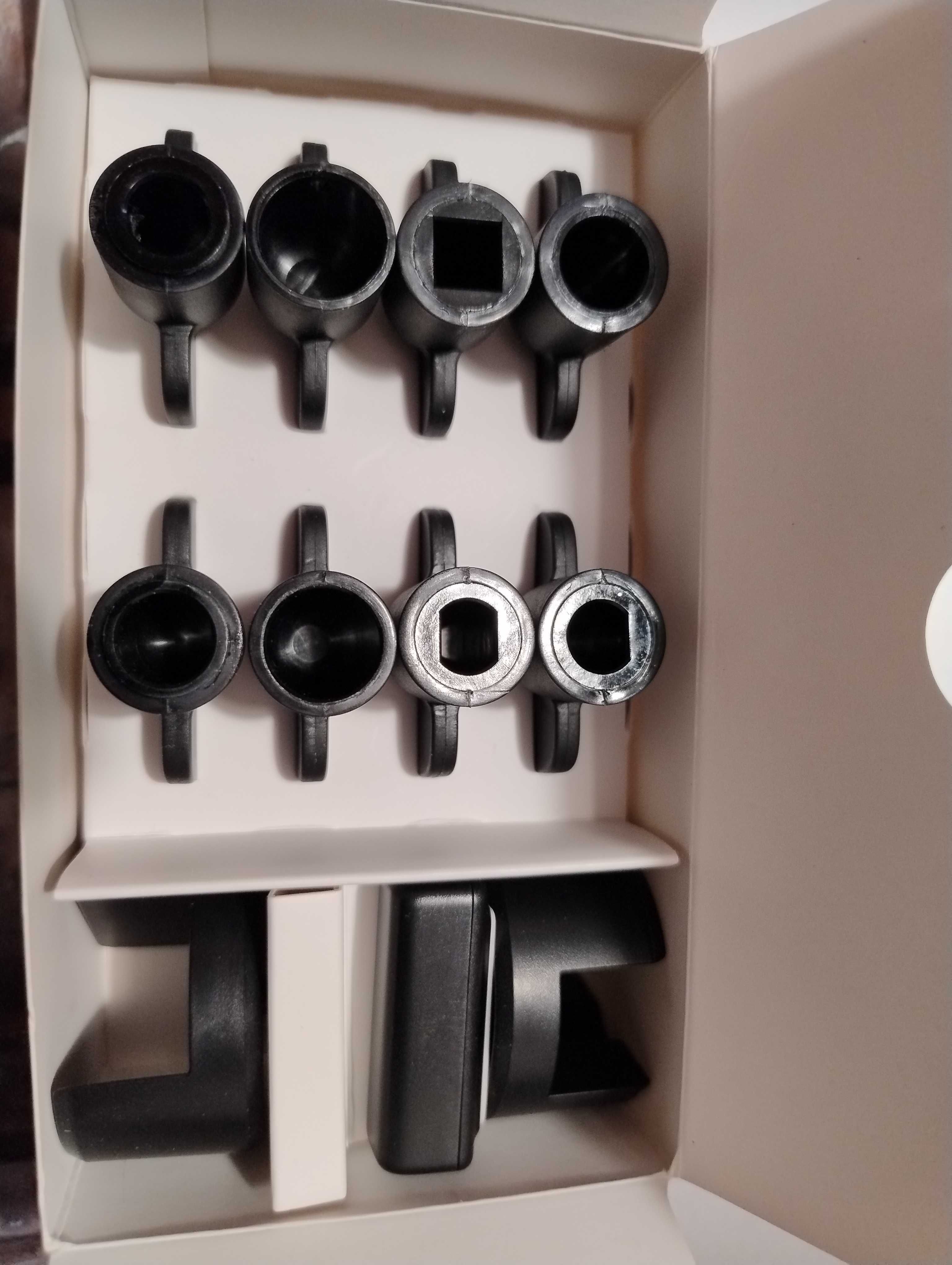 Ключалка за врата SwitchBot Lock комплект със SwitchBot Hub Mini