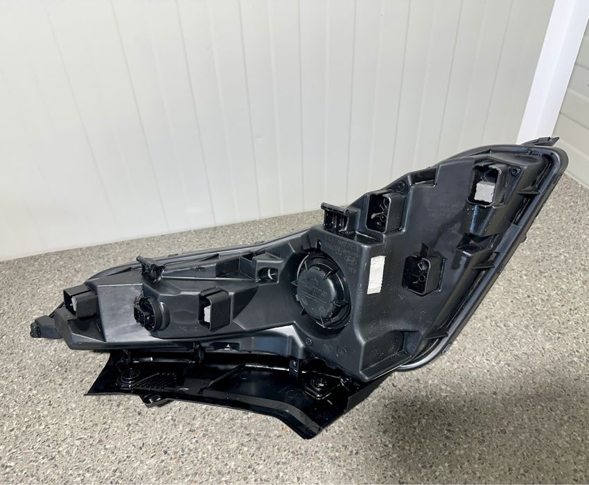 Far Hyundai Tucson 4