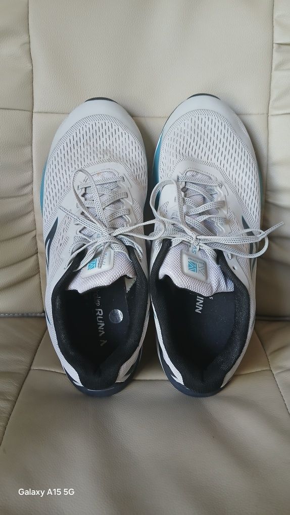 Karrimor Running маратонки за тичане и тренировки, 42.5 номер, Мъжки