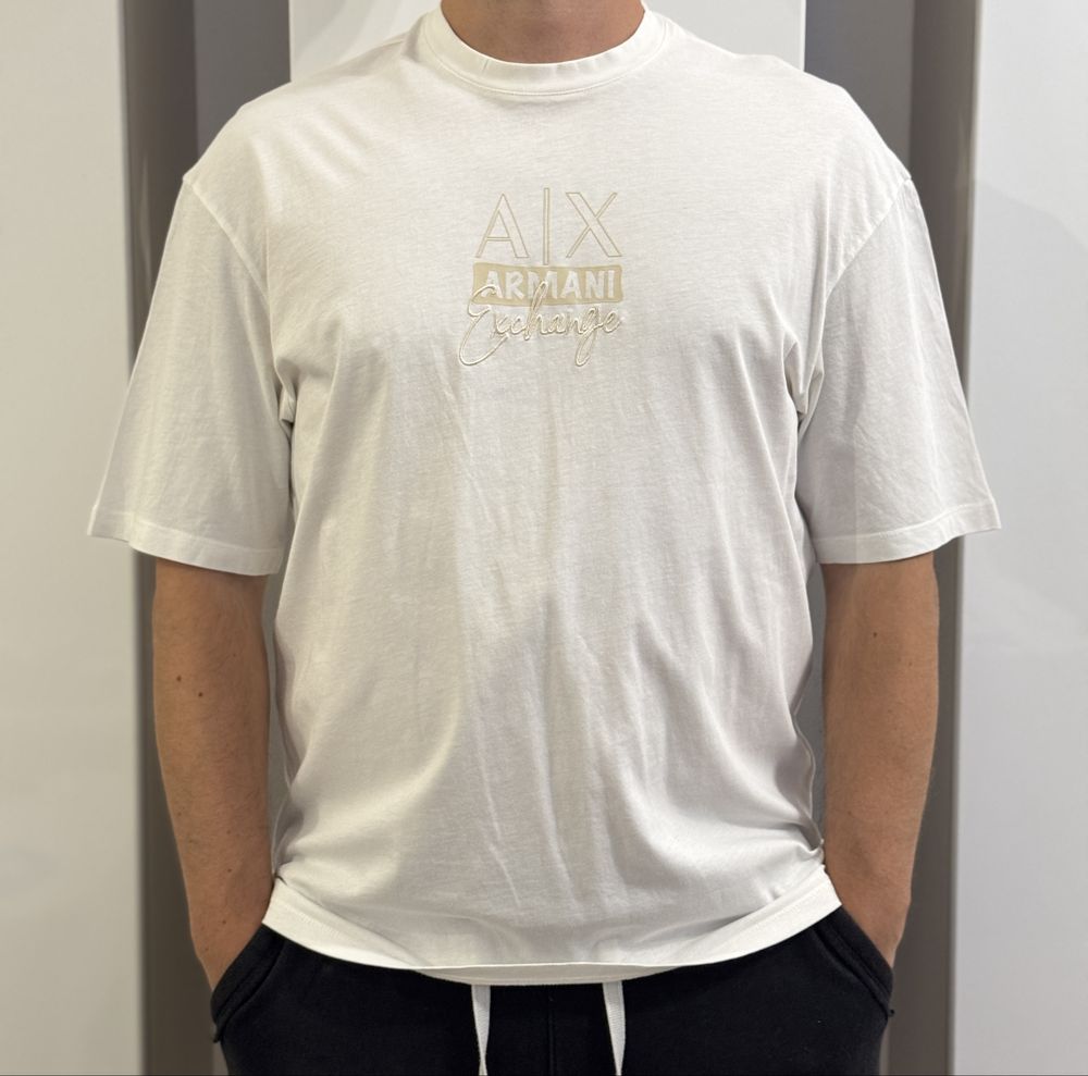 Vand tricouri Calvin Klein, Hugo, Armani