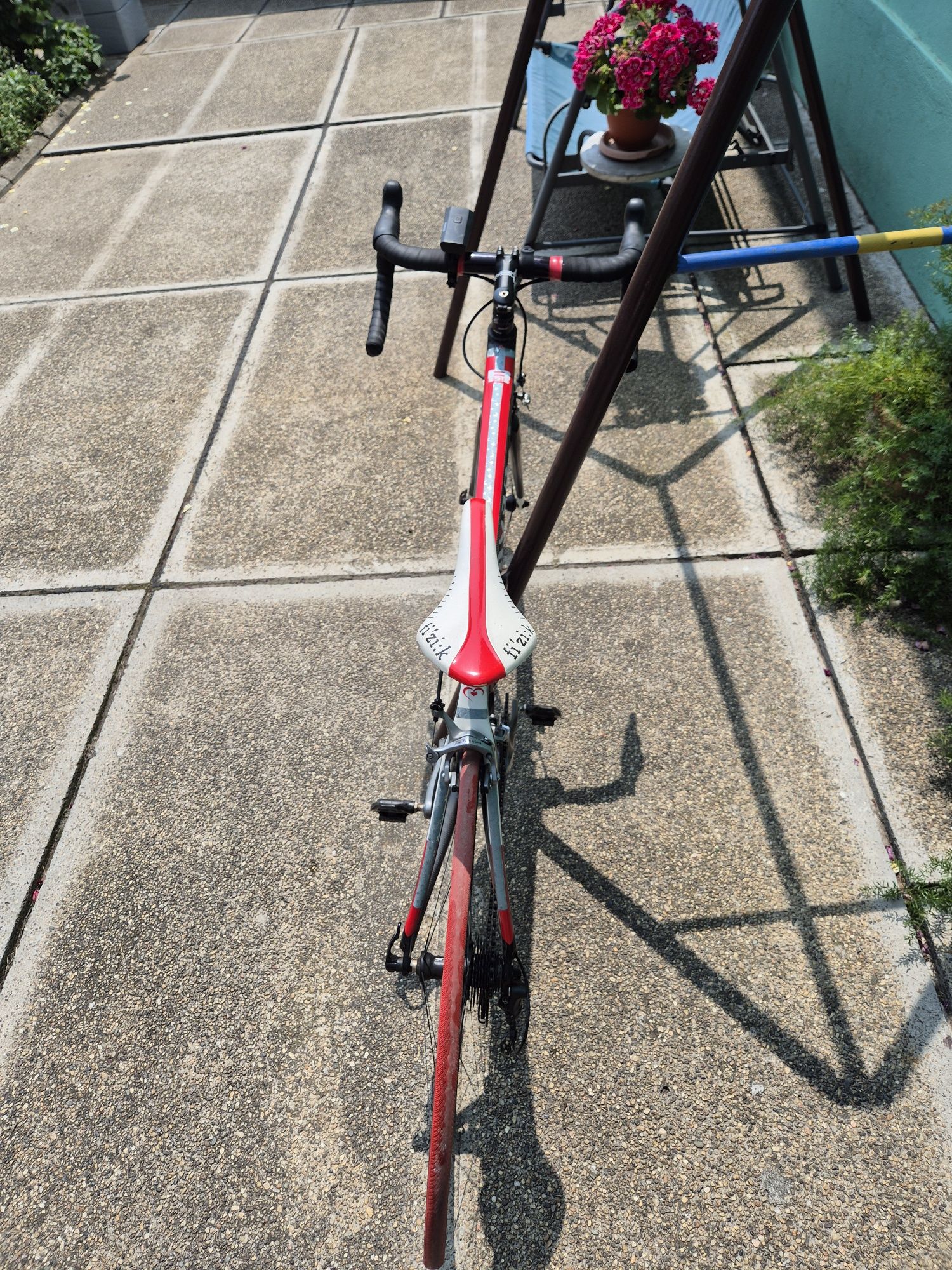 Cursiera carbon monocoque
