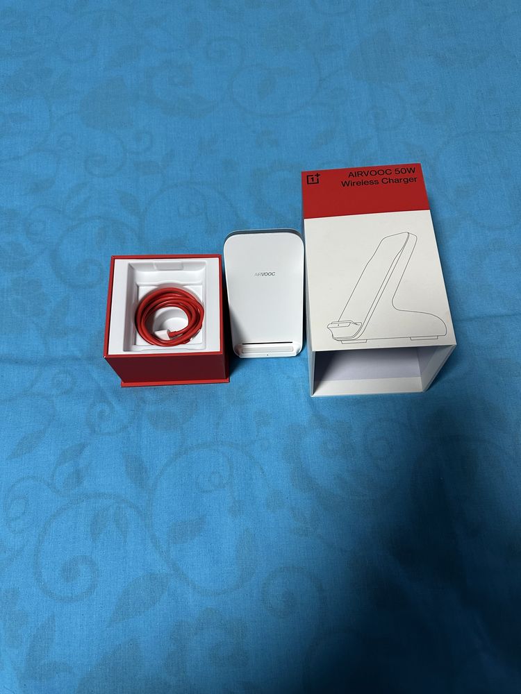 Беэжично зарядно Airvooc 50w