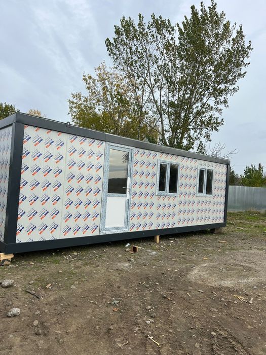 Vând un container modular