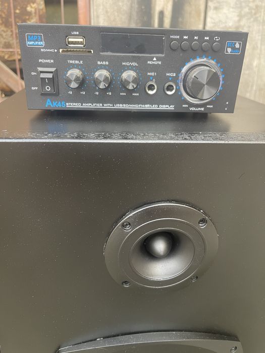 Amplificator cu blutut