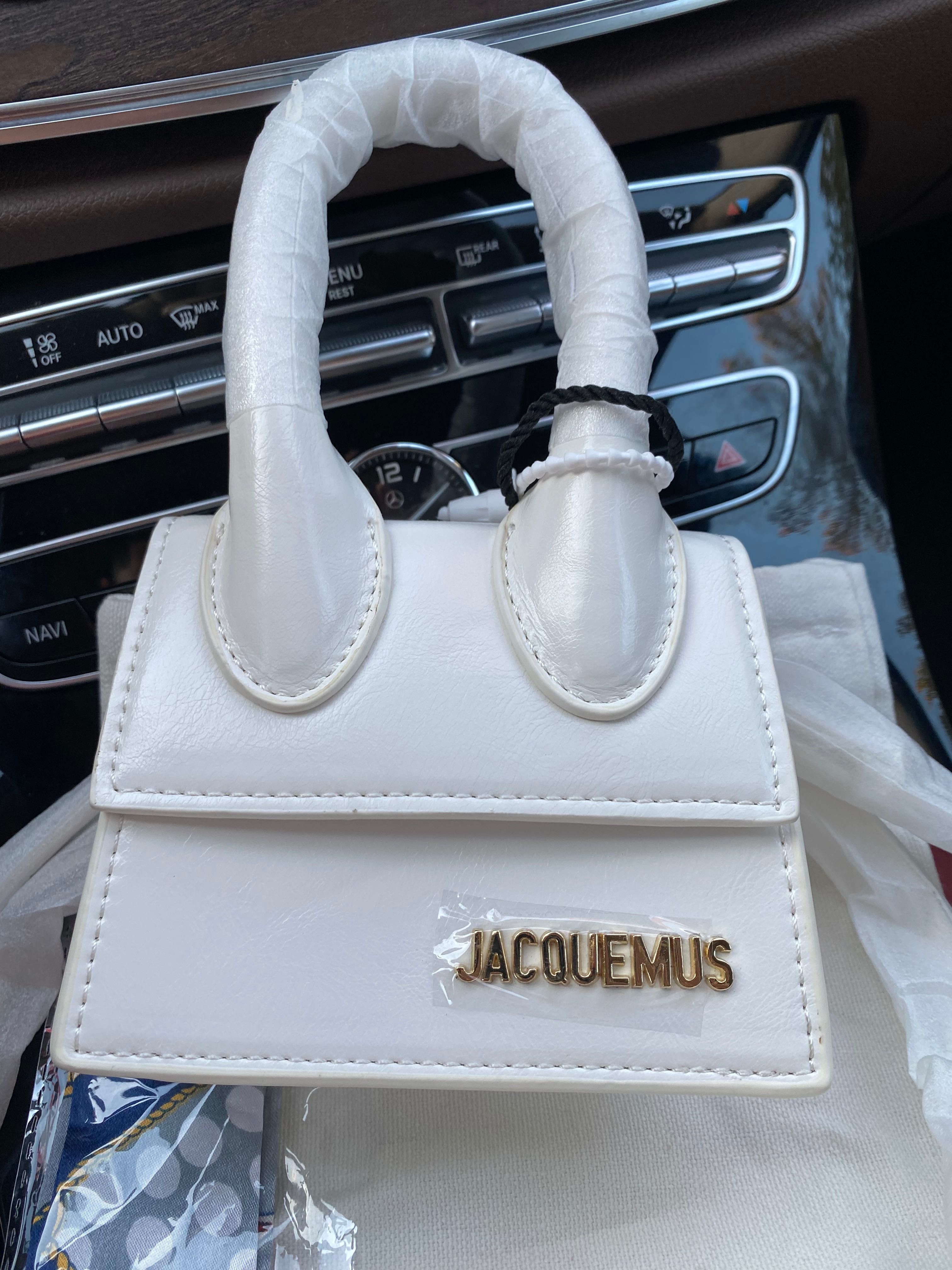 Jacquemus mini gentuta