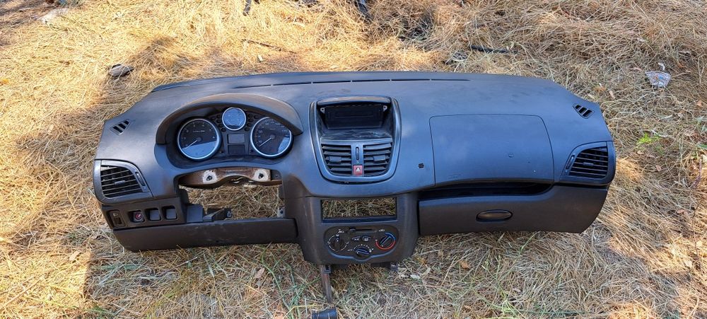 Перо 206+ на части