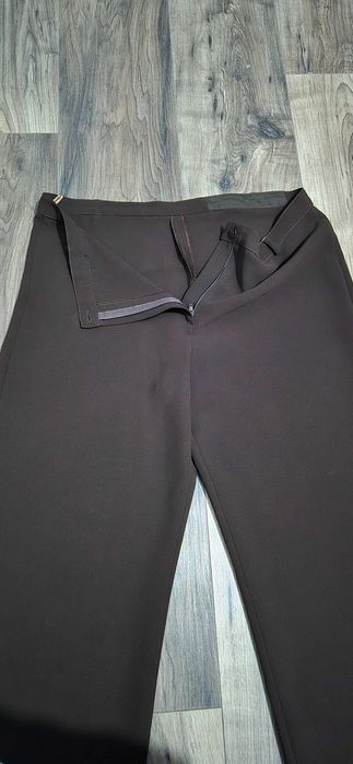 Pantaloni eleganti evazati marimea XL