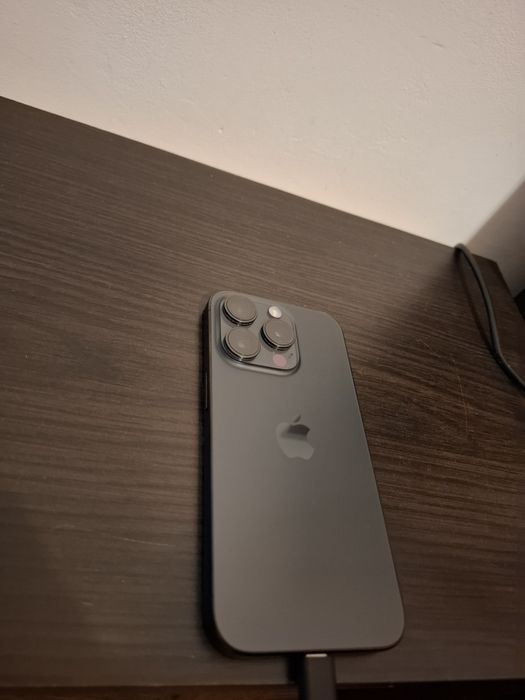 Vand iPhone 15 pro
