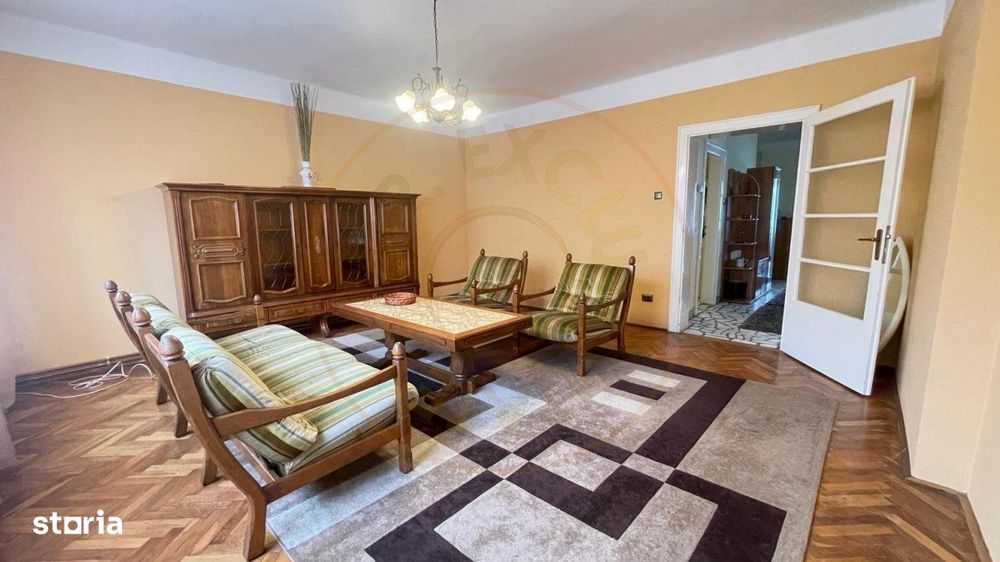 De Vanzare apartament in casa, Central