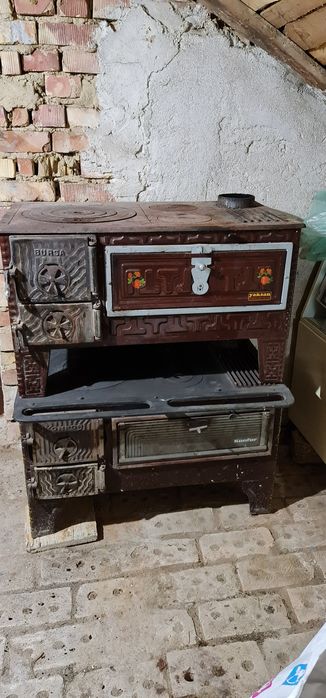 Продавам 2 печки на дърва 200 лв