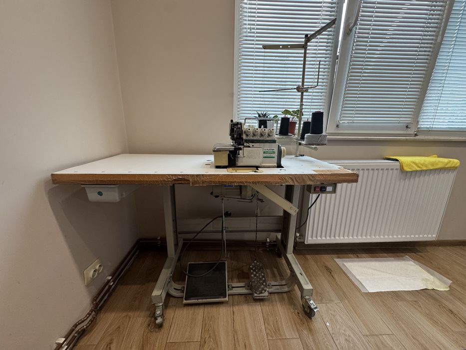 Оверлог в отлично състояние