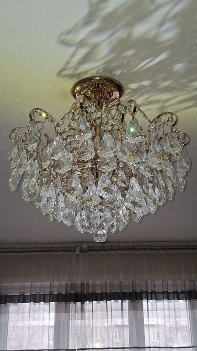 Люстра в зал,стекло