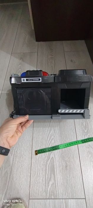 Продам  детский  гараж