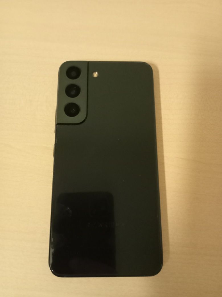 Samsung Galaxy  s22