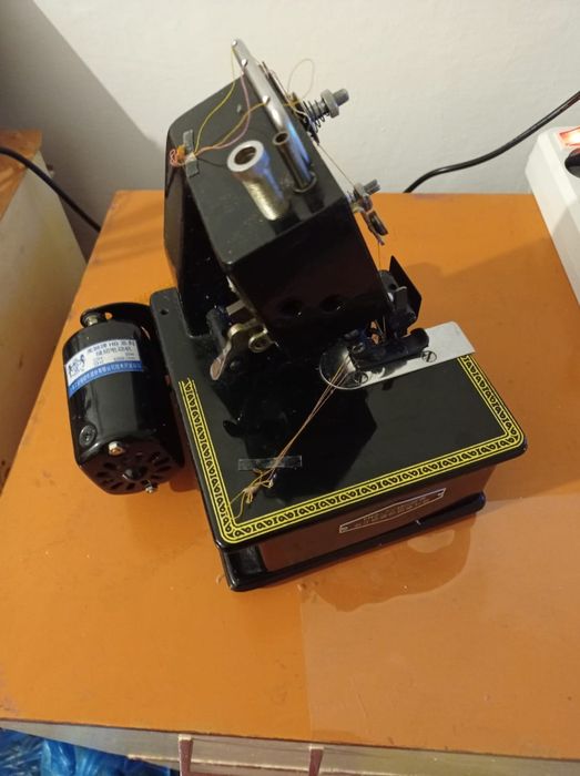 Продается оверлок