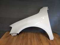 Aripa Fata Stanga VW Passat B7 An 2011-2014 (LB9A (Alb))