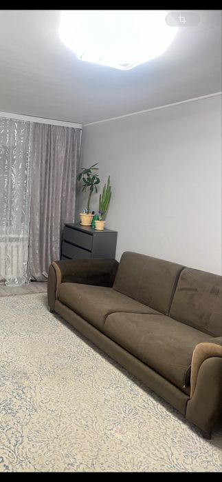 Продам диван хороший раскладывается