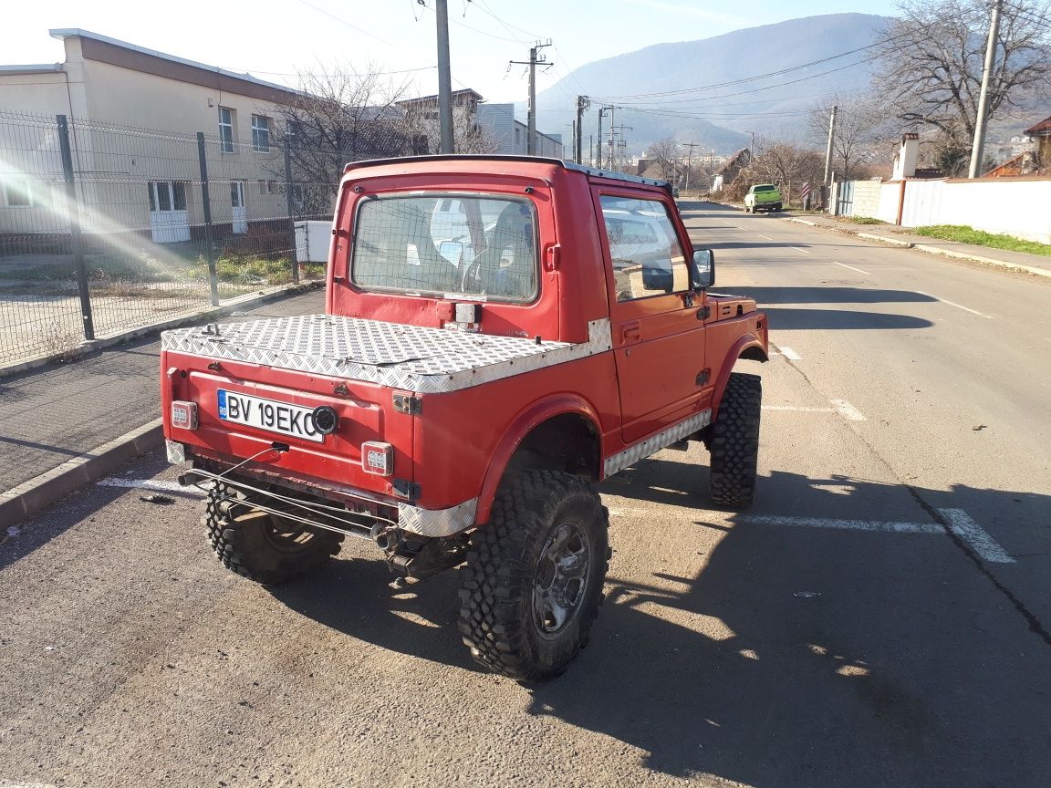 Suzuki Samurai motor 1.0