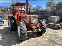 Vând tractor FIAT 680 4x4