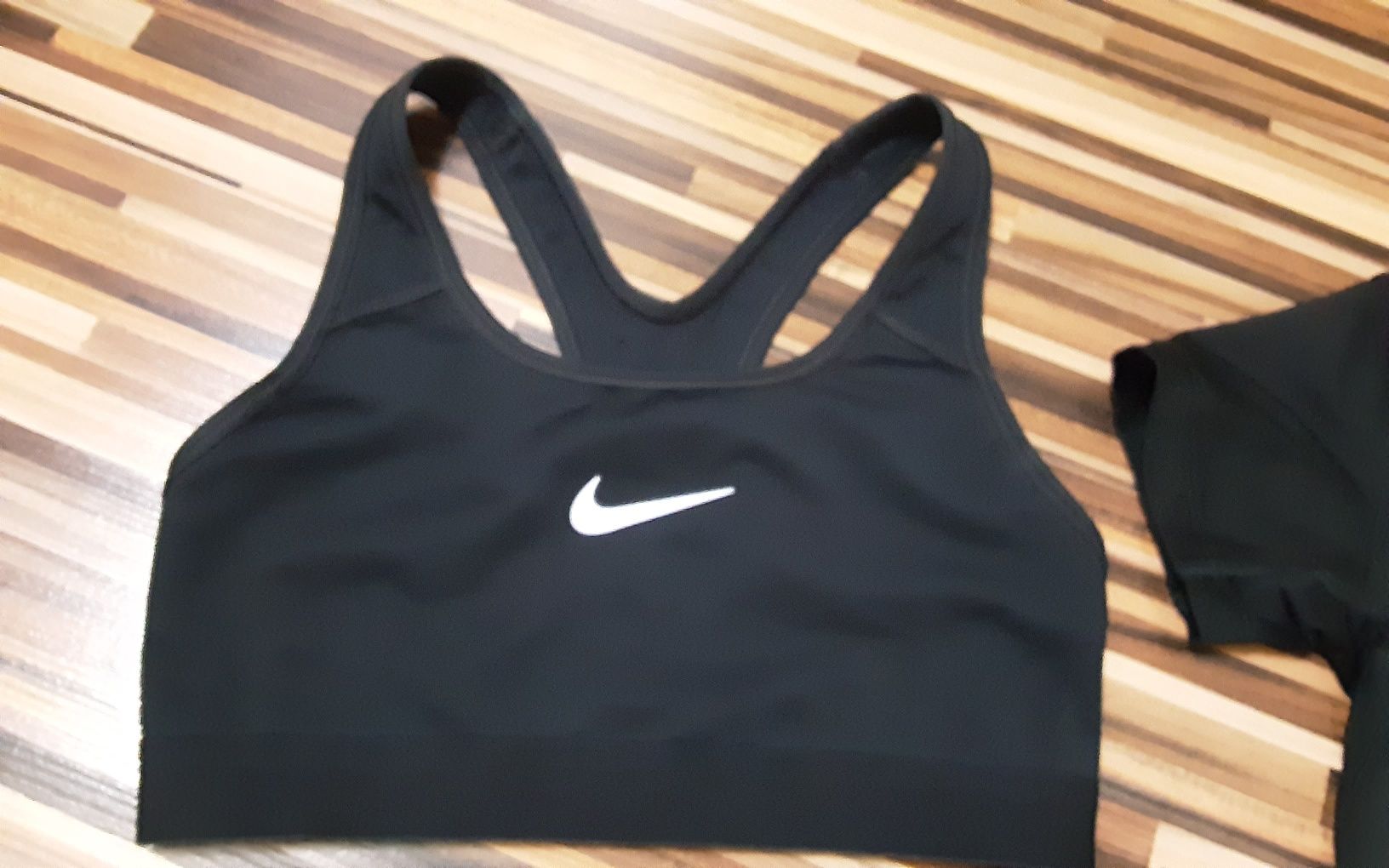 (S) NIKE,NIKE PRO оригинални клинове, бюстиета, топове