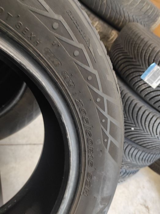 205/60/16 Nexen 4бр
