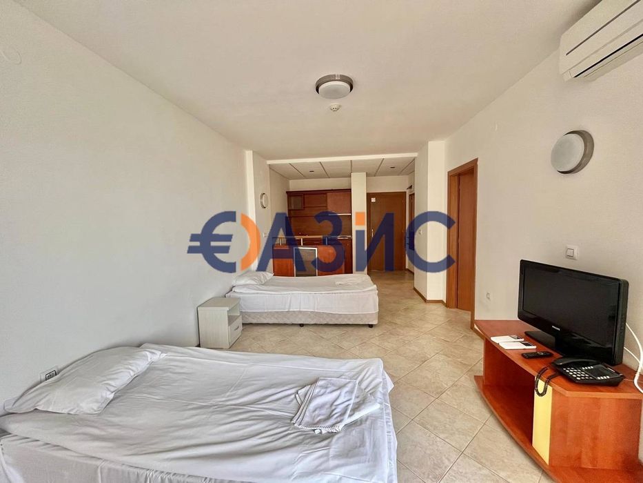 Продава се Двустаен апартамент в к.к. Слънчев бряг - 71 кв.м за 1000 €/кв.м - Снимка #9