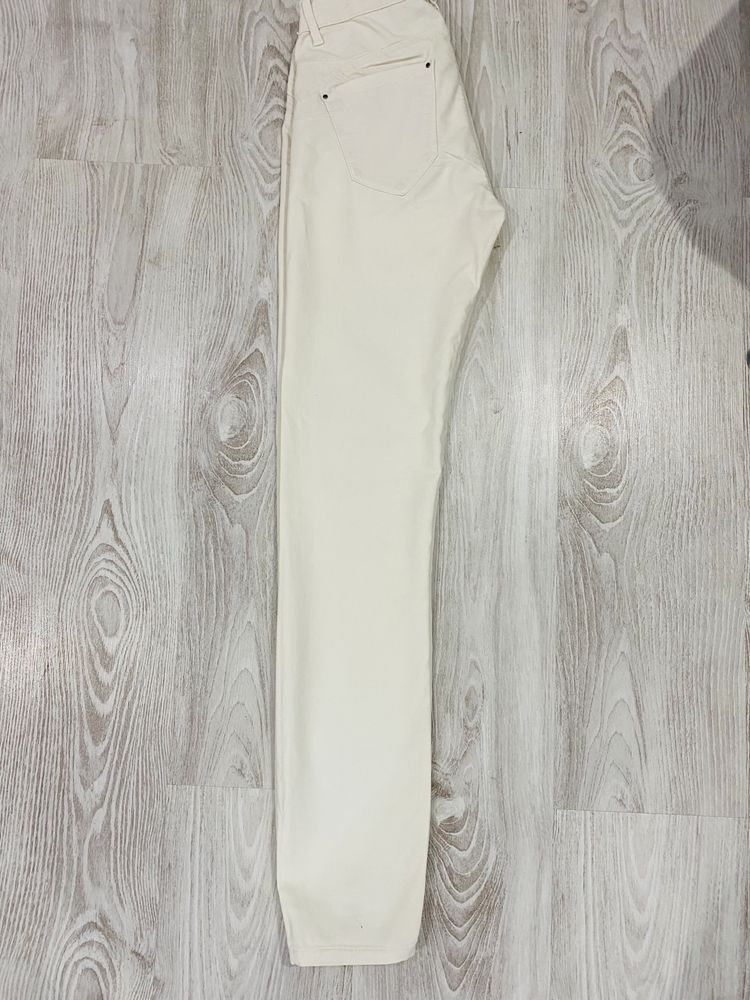 Pantaloni Stradivarius dama marime xs/34