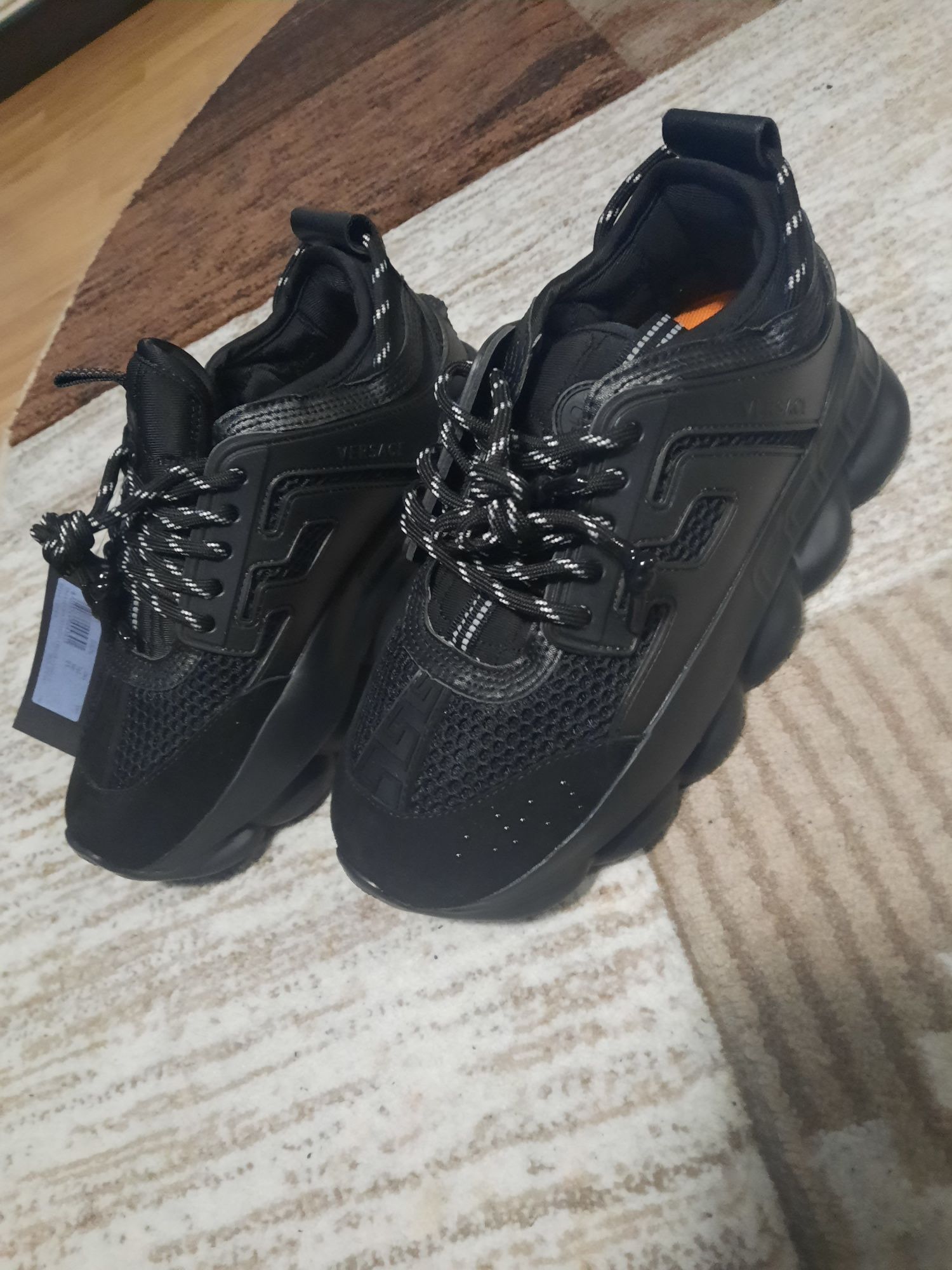 Versace Chain Reaction Negru / Alb (Black / White)