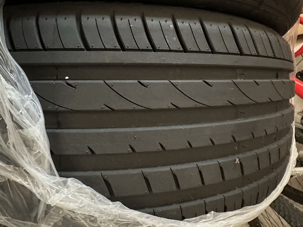 Set Anvelope Vara 245/40 R19 - 98W XL